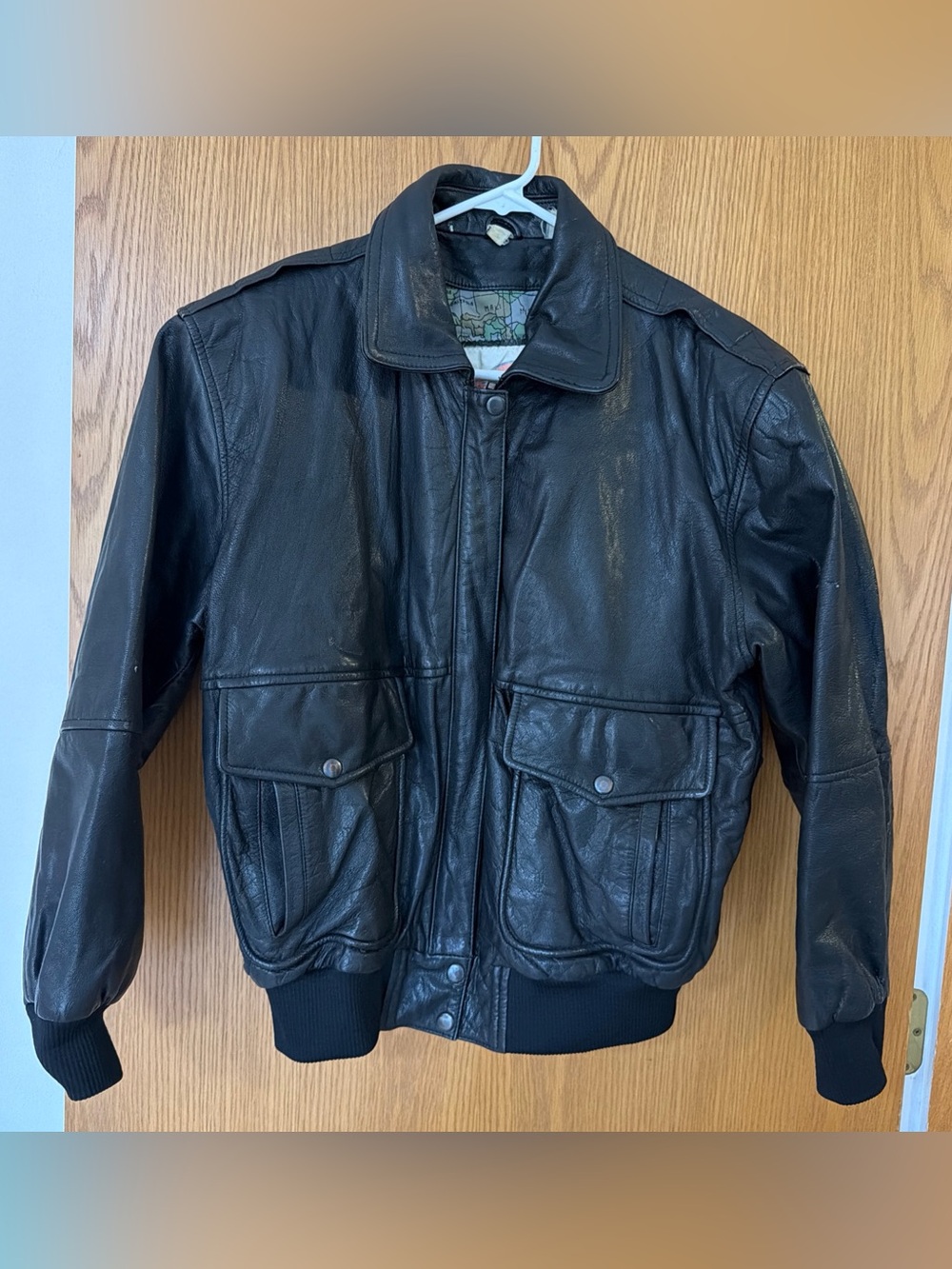 B52 Superfortress Black Genuine Leather Bomber Jacket Men's Size M Flight Jacket